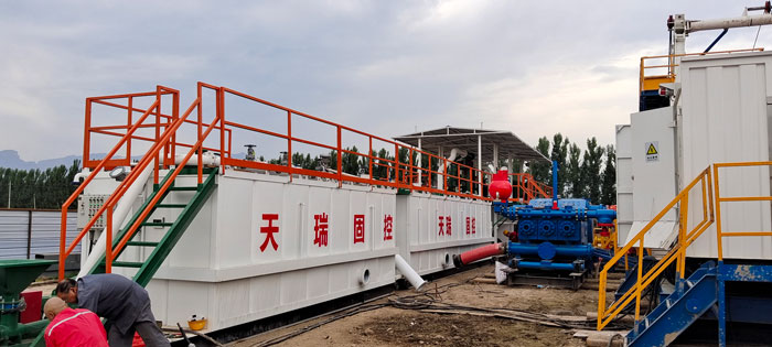 石油鉆井作業(yè)中，負(fù)責(zé)油污泥輸送泵有哪些？