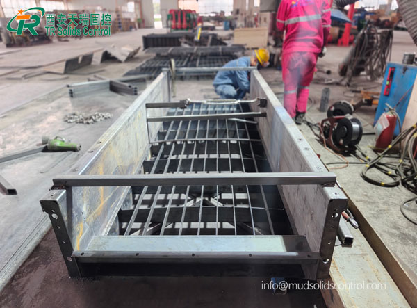 泥漿振動篩制造現(xiàn)場 |天瑞固控